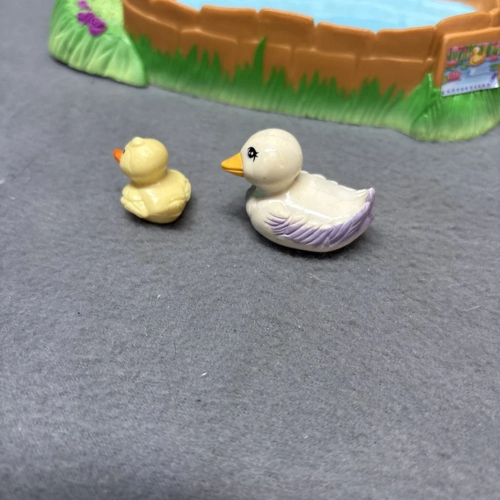 Swimming Ducklings With Pond Nest Littlest Pet Shop Set 1994 Kenner LPS